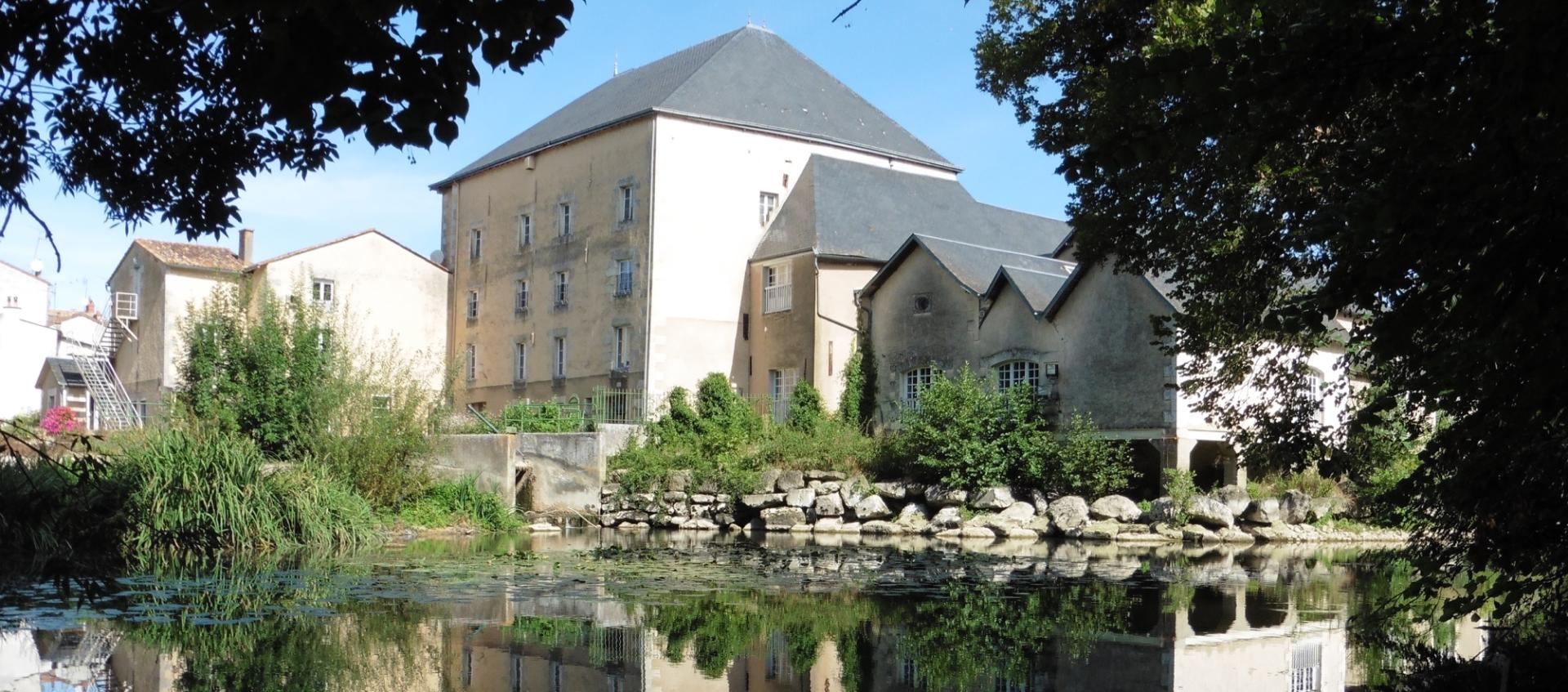 Chasseneuil du poitou moulin d anguitard