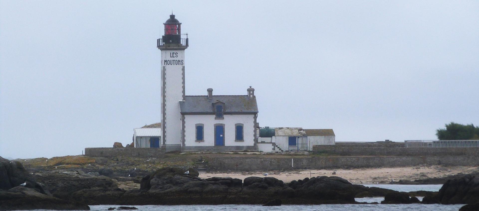 Fouesnant phare ile aux moutons